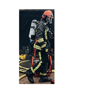 Ventilateur opérationnel devant une ouverture